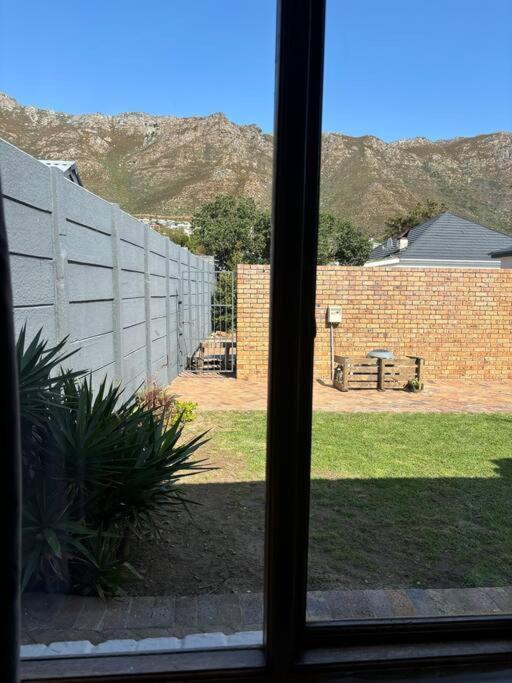 Apartment Mountain Views, Walks, Heart Of Old Village