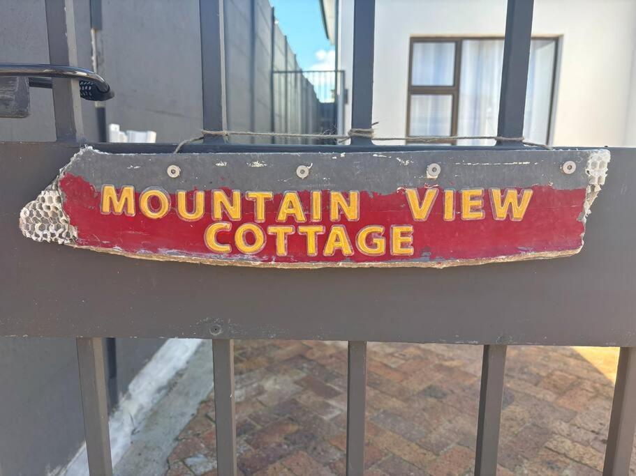 Appartement Mountain Views, Walks, Heart Of Old Village Gordonʼs Bay
