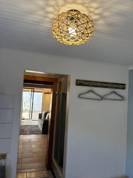 Mountain Views, Walks, Heart Of Old Village Gordonʼs Bay